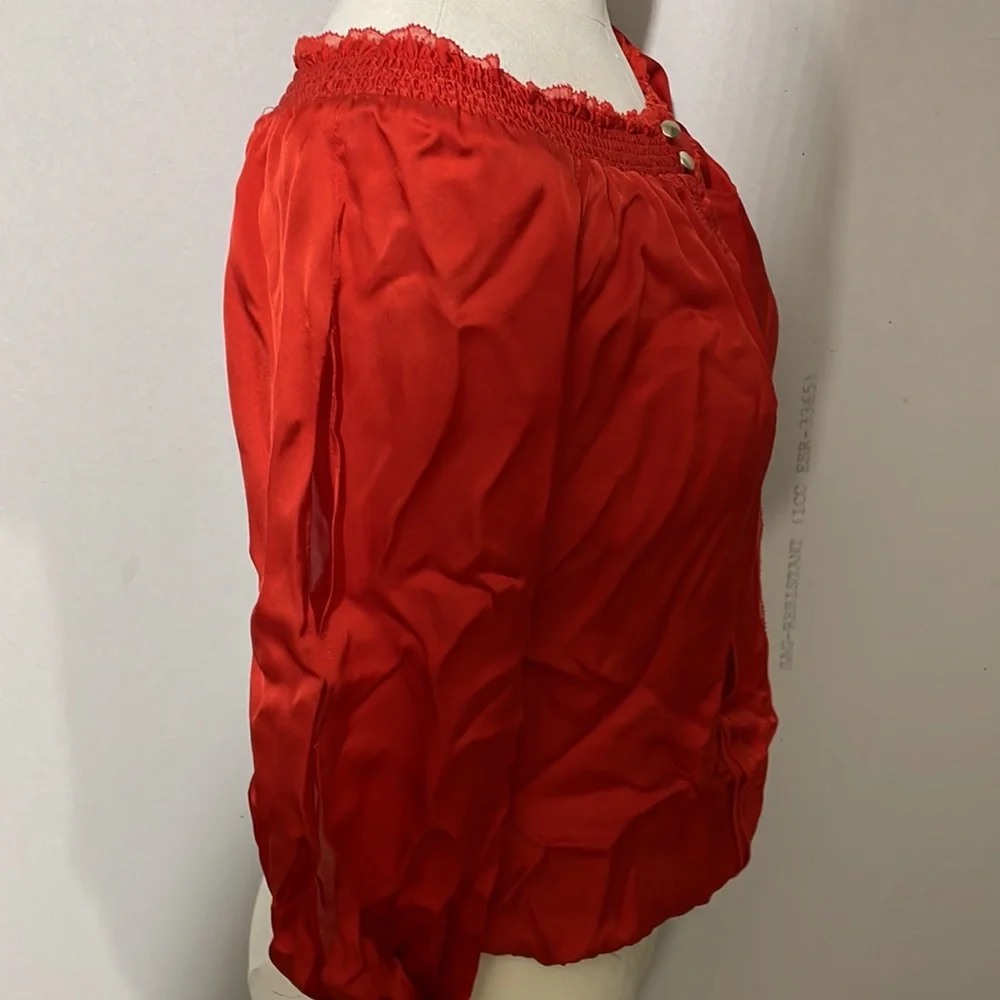 Red 💯 silk blouse l size xs NWT 🔥 - Picture 2 of 7